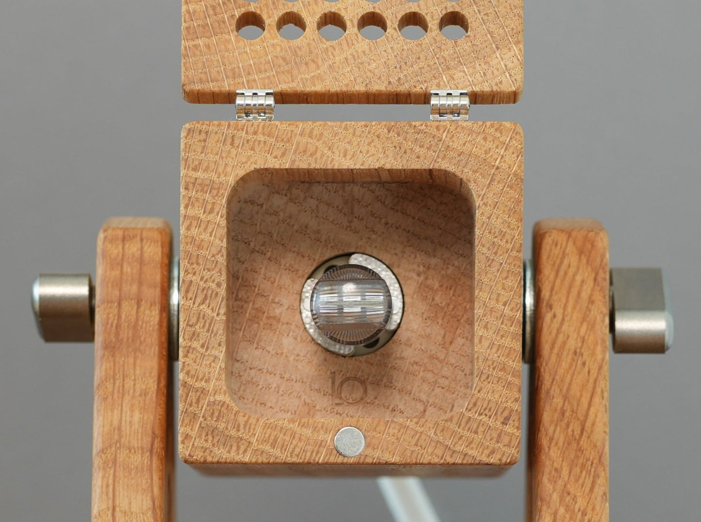 Geometric Tischleuchte in "Nougat Crisp"